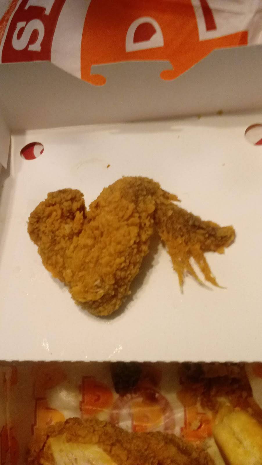 Popeyes Louisiana Kitchen | restaurant | 18100 Torrence Ave, Lansing, IL 60438, USA | 7084748420 OR +1 708-474-8420