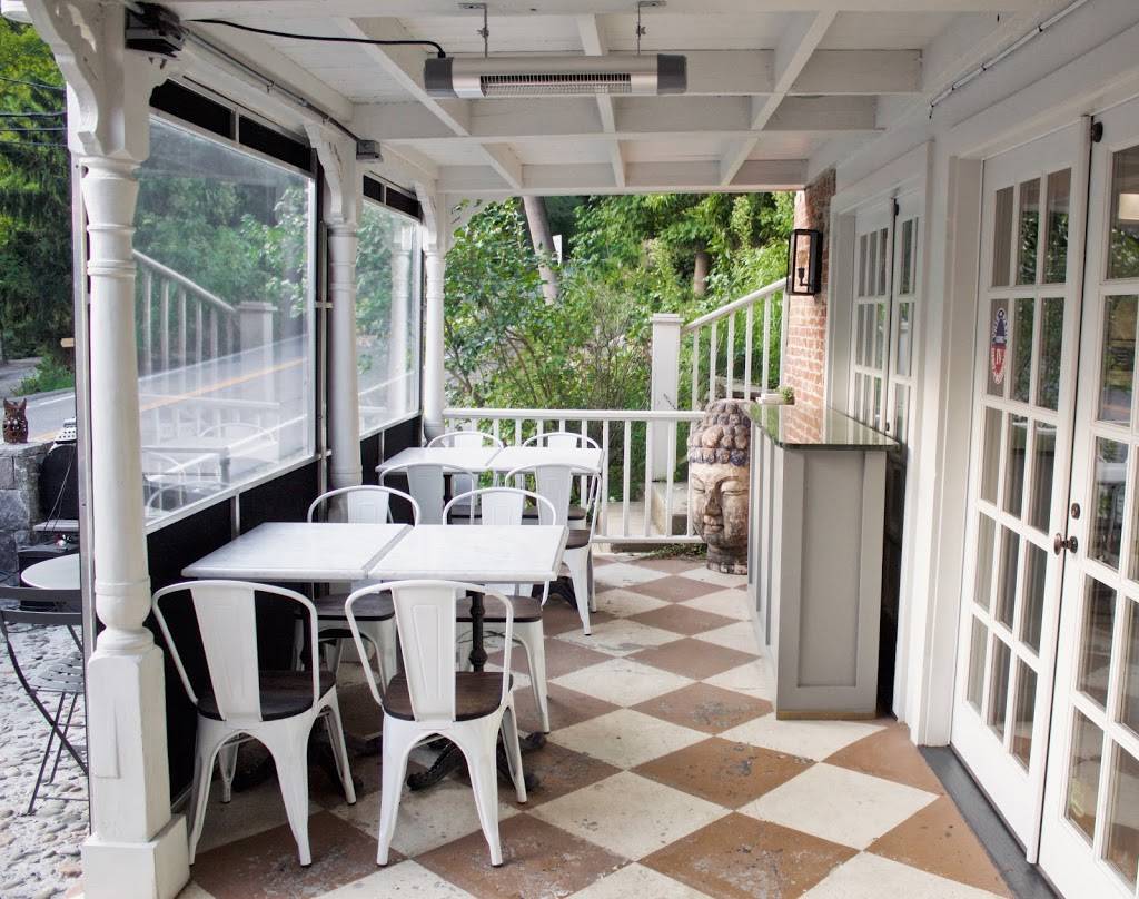 The Owl | restaurant | 18 E Shore Rd, Warren, CT 06777, USA | 8606190585 OR +1 860-619-0585