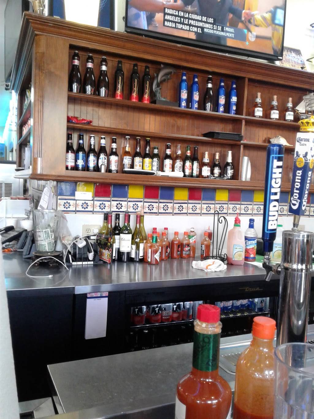 Golden Seafood House | restaurant | 6828 Airline Dr, Houston, TX 77076, USA | 7136978833 OR +1 713-697-8833