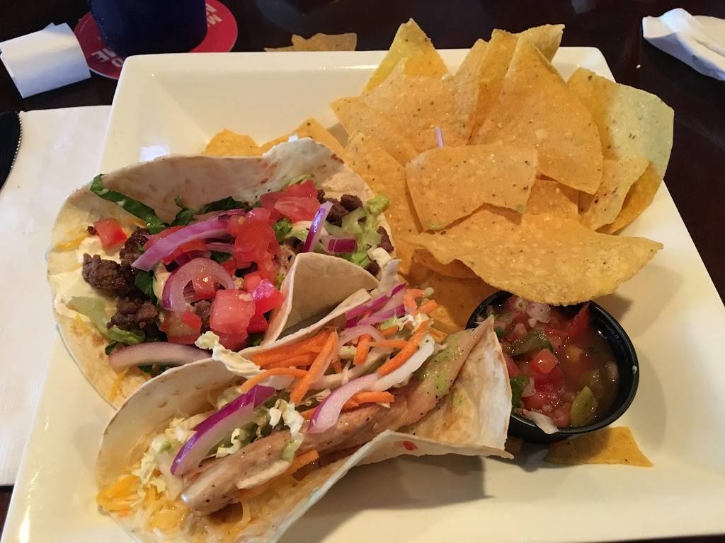 Surfside Taphouse | restaurant | 395 Mandalay Ave, Clearwater, FL 33767, USA | 7272013530 OR +1 727-201-3530