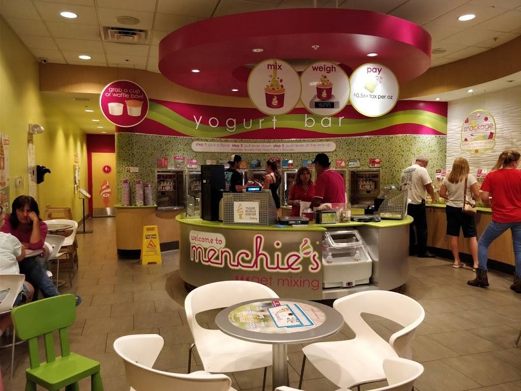 Menchies Frozen Yogurt | bakery | 1830 NE Pine Island Rd Ste 140, Cape Coral, FL 33909, USA | 2395739951 OR +1 239-573-9951