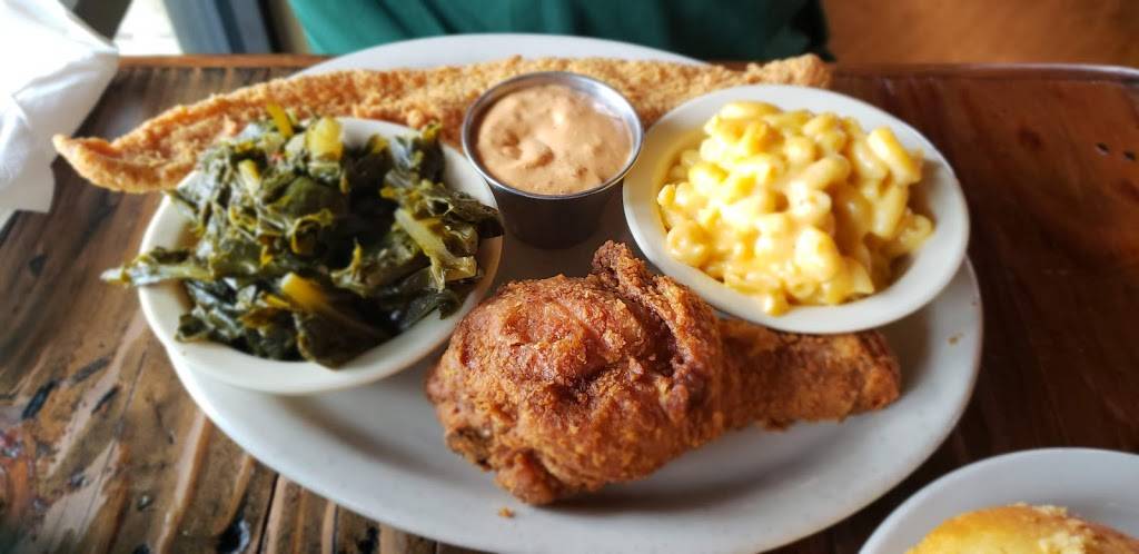 Lo-Los Chicken & Waffles | restaurant | 1201 E State Hwy 114 #100, Southlake, TX 76092, USA | 8172512663 OR +1 817-251-2663