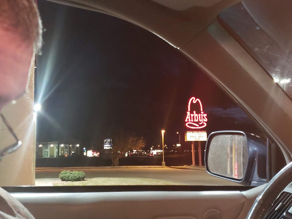 Arbys | meal takeaway | 875 N Main, Taylor, AZ 85939, USA | 9285369199 OR +1 928-536-9199
