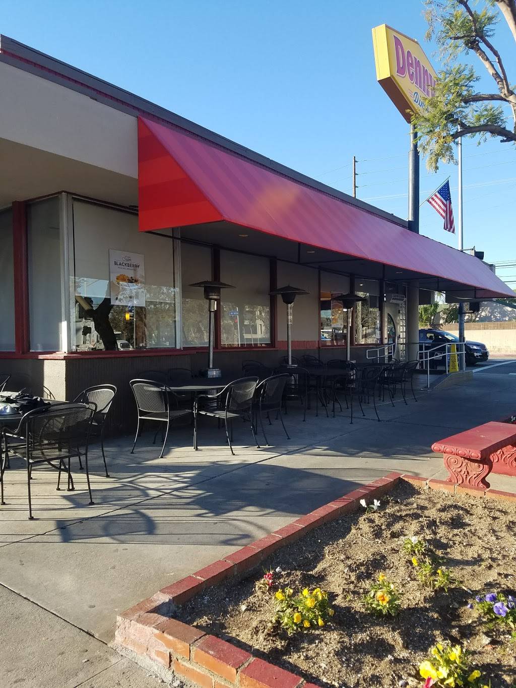 Dennys | restaurant | 8601 S Bellanca Ave, Los Angeles, CA 90045, USA | 3104101222 OR +1 310-410-1222