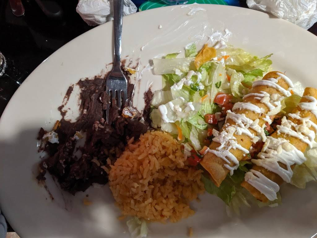 Chilangos Bar & Grill | restaurant | 1506 S Carrollton Ave, New Orleans, LA 70118, USA | 5047669949 OR +1 504-766-9949