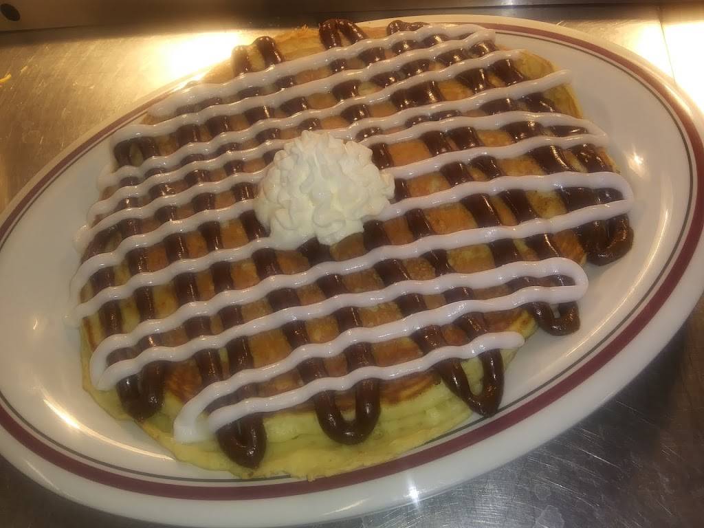 Huddle House | meal takeaway | 1405 S Main St, Blackstone, VA 23824, USA | 4342982149 OR +1 434-298-2149