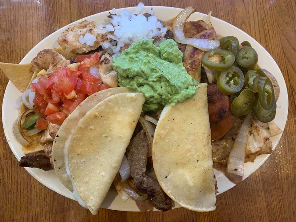 Itzys Cafe and Restaurant | restaurant | 201 Palmview Dr, Palmview, TX 78572, USA | 9563601055 OR +1 956-360-1055