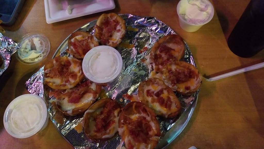 Blutos Sports Bar & Grill | restaurant | 33 E Seminary St, Norwalk, OH 44857, USA | 4196688862 OR +1 419-668-8862