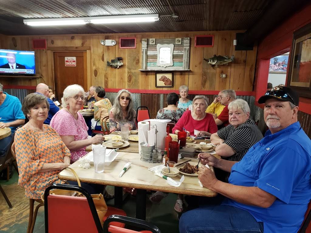 Taylors Market and Grub Shack | restaurant | 2631 US-79, Henderson, TX 75652, USA | 9037222255 OR +1 903-722-2255