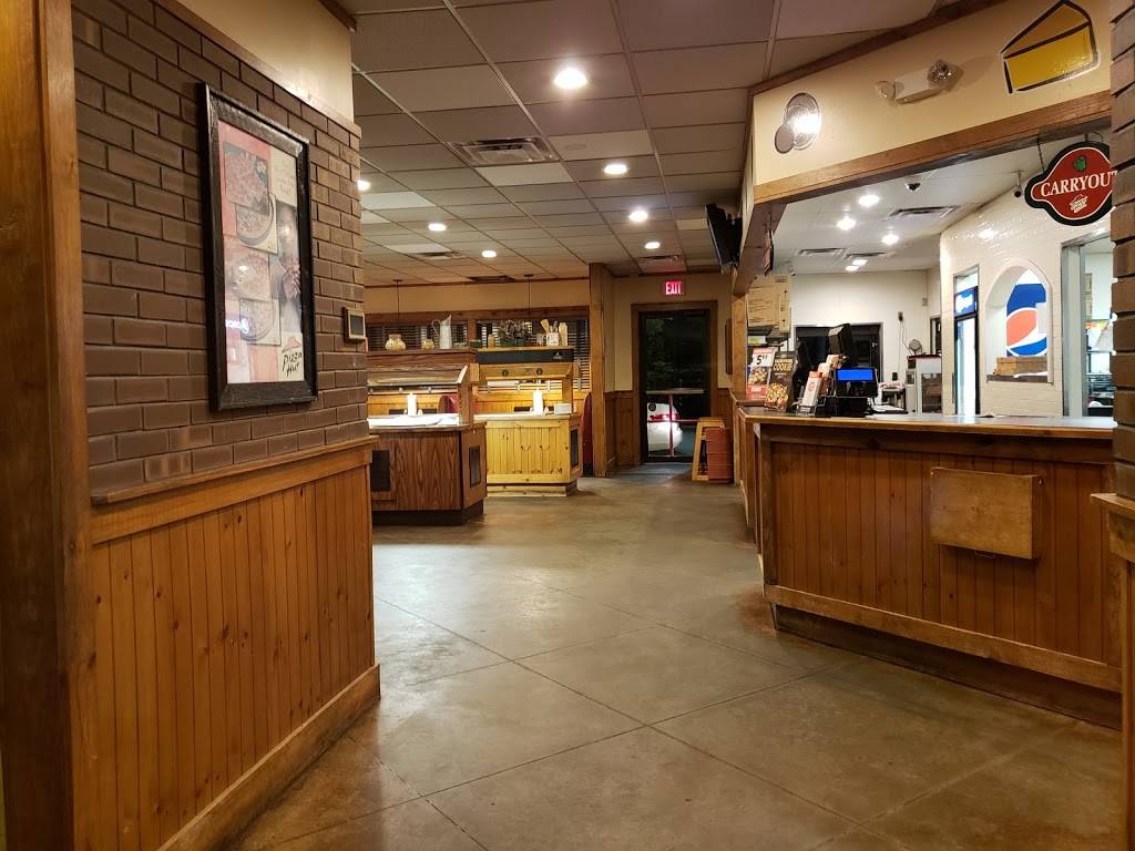 Pizza Hut | meal takeaway | 1315 Forestdale Blvd, Forestdale, AL 35214, USA | 2057987756 OR +1 205-798-7756