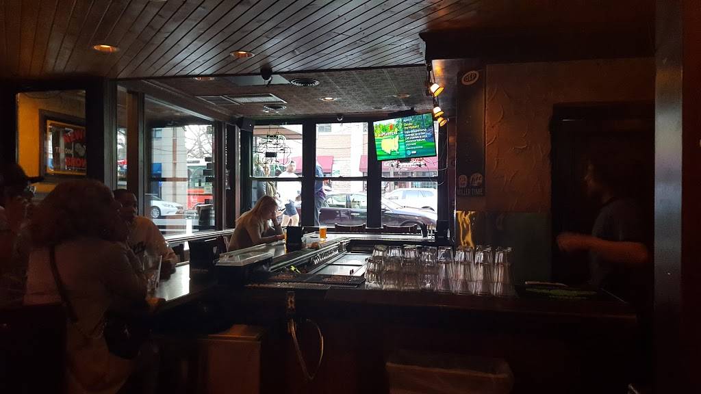 Old Town Pub | restaurant | 1339 N Wells St, Chicago, IL 60610, USA | 3122666789 OR +1 312-266-6789