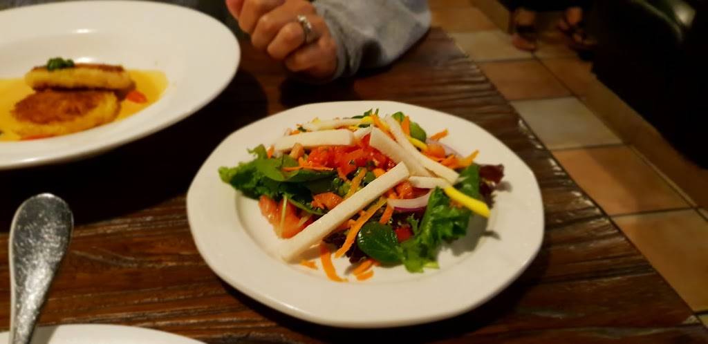 Frutti De Mar Grill | restaurant | 431 Tyler St, Monterey, CA 93940, USA | 8317472212 OR +1 831-747-2212