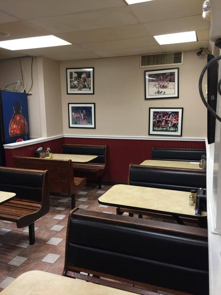 Bambinos Pizza & Pasta | restaurant | 101 Mill Plain Rd, Danbury, CT 06811, USA | 2037309505 OR +1 203-730-9505