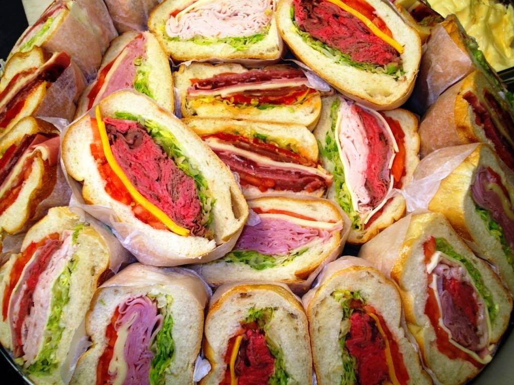 Woodbury Deli & Catering LLC | restaurant | 428 Main St S, Woodbury, CT 06798, USA | 2032635627 OR +1 203-263-5627