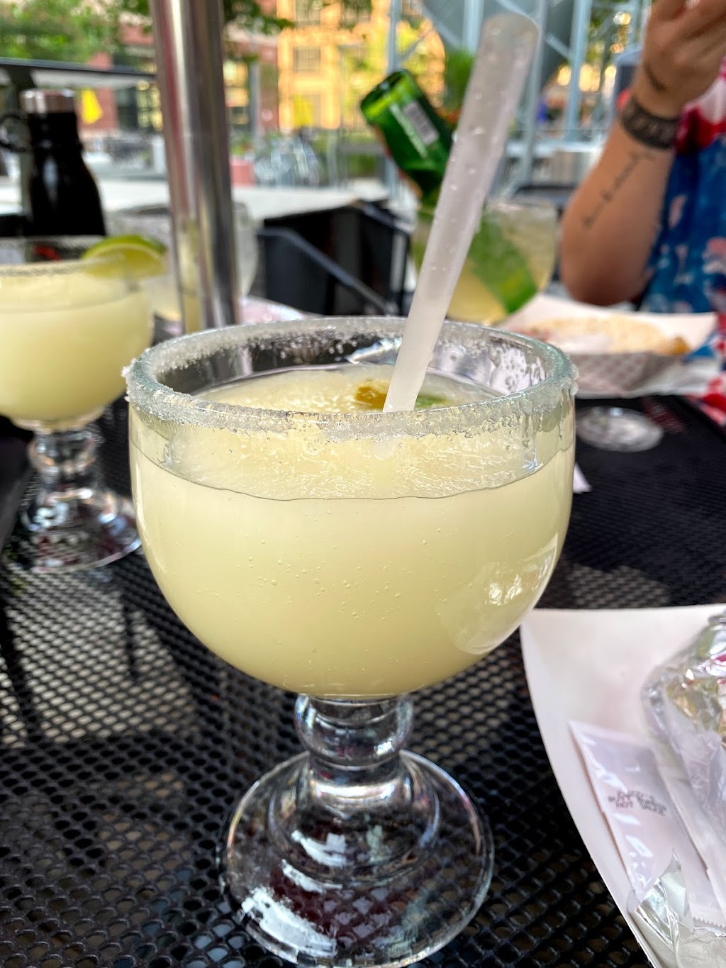 Fuzzys Taco Shop Taqueria | restaurant | 701 N Washington Ave Ste #125, Minneapolis, MN 55401, USA | 6122081547 OR +1 612-208-1547