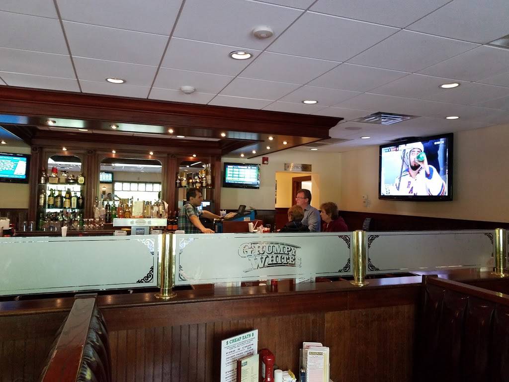 Grumpy Whites Restaurant | restaurant | 211 Sea St, Quincy, MA 02169, USA | 6177702835 OR +1 617-770-2835