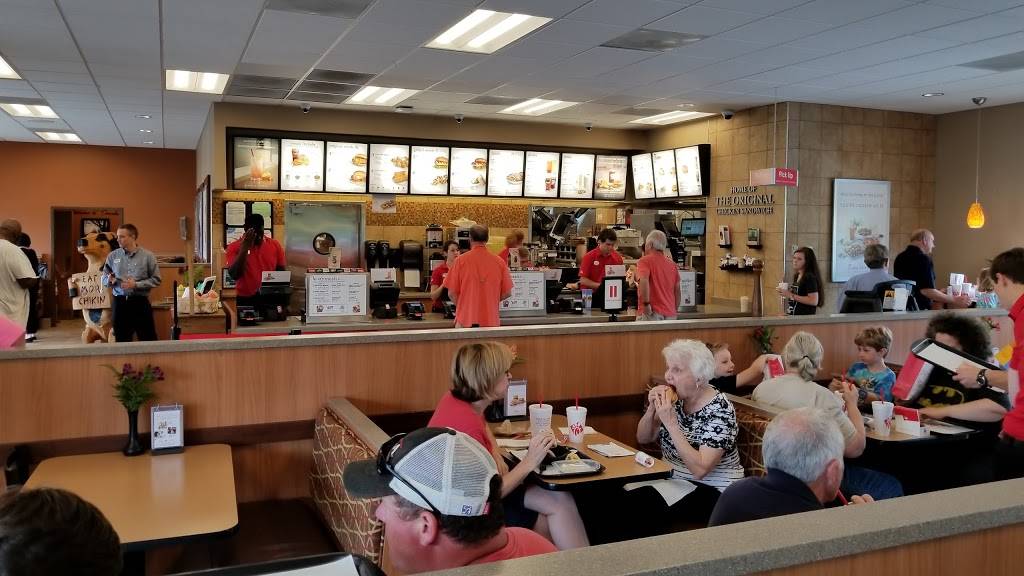 Chick-fil-A | restaurant | 330 Furniture Dr, Cornelia, GA 30531, USA | 7067760090 OR +1 706-776-0090
