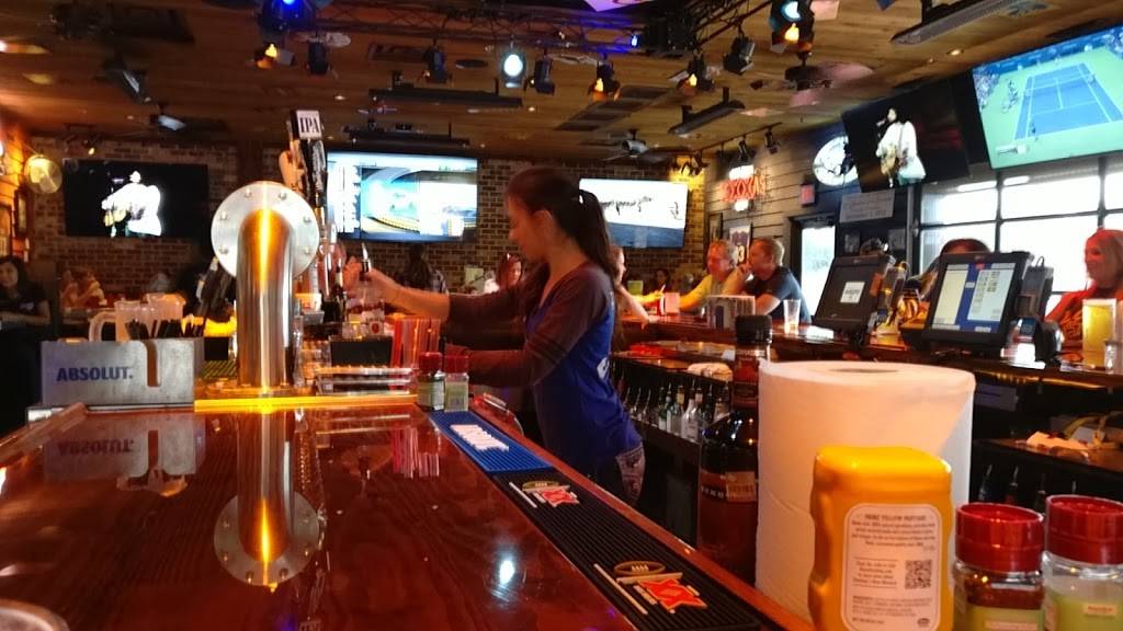 Bubbas 33 | restaurant | 200 E Loop 281, Longview, TX 75605, USA | 9032321606 OR +1 903-232-1606