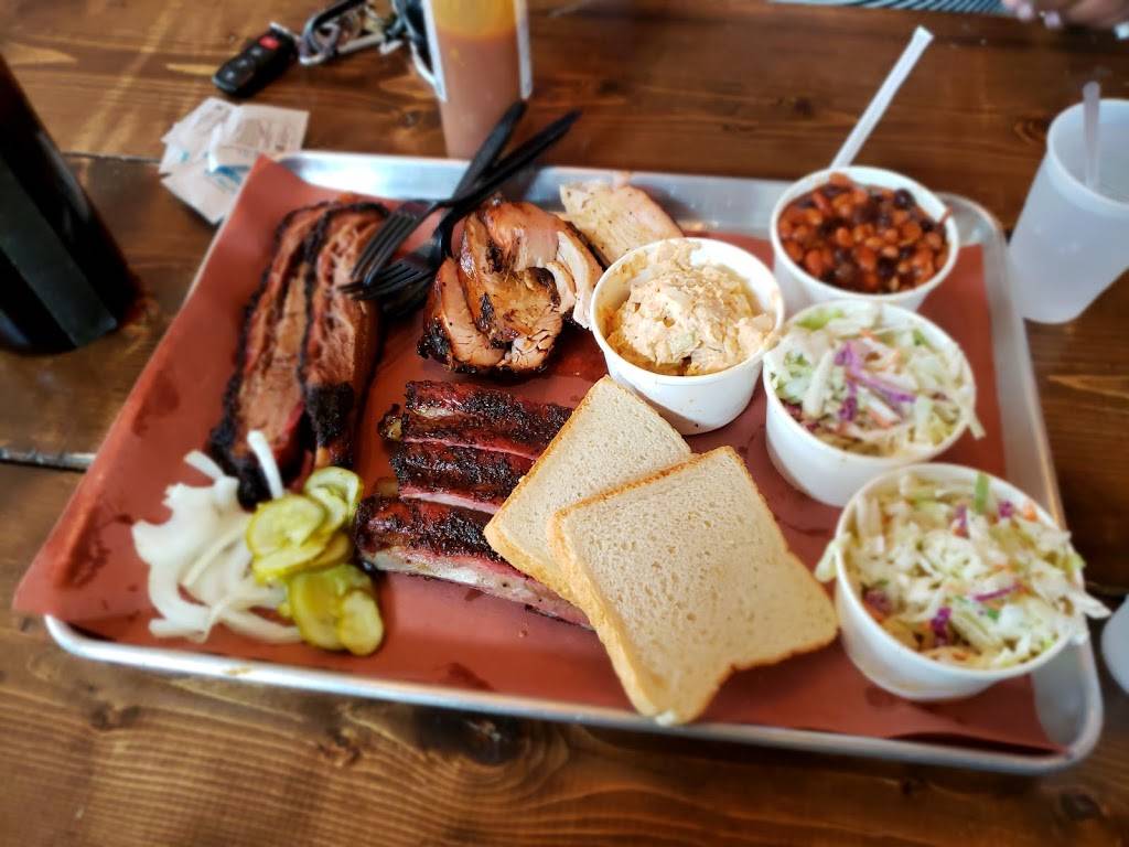 The Proper Pig Smokehouse | restaurant | 17100 Detroit Ave, Lakewood, OH 44107, USA | 4406653768 OR +1 440-665-3768