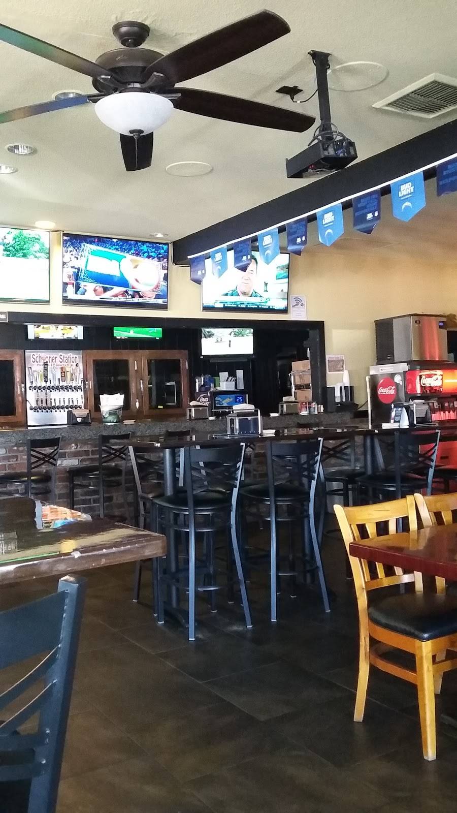 Schooner Station Pizzeria & Sports Pub | restaurant | 481 Santa Fe Dr, Encinitas, CA 92024, USA | 7607539700 OR +1 760-753-9700