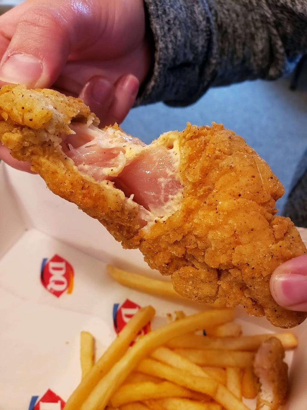 Dairy Queen Grill & Chill | restaurant | 555 Lake St S, Forest Lake, MN 55025, USA | 6514646608 OR +1 651-464-6608