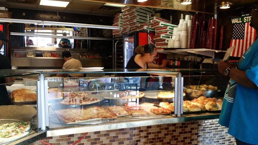 Valentino’s Pizzeria & Restaurant | restaurant | 4813 Beauregard St, Alexandria, VA 22312, USA | 7033548383 OR +1 703-354-8383