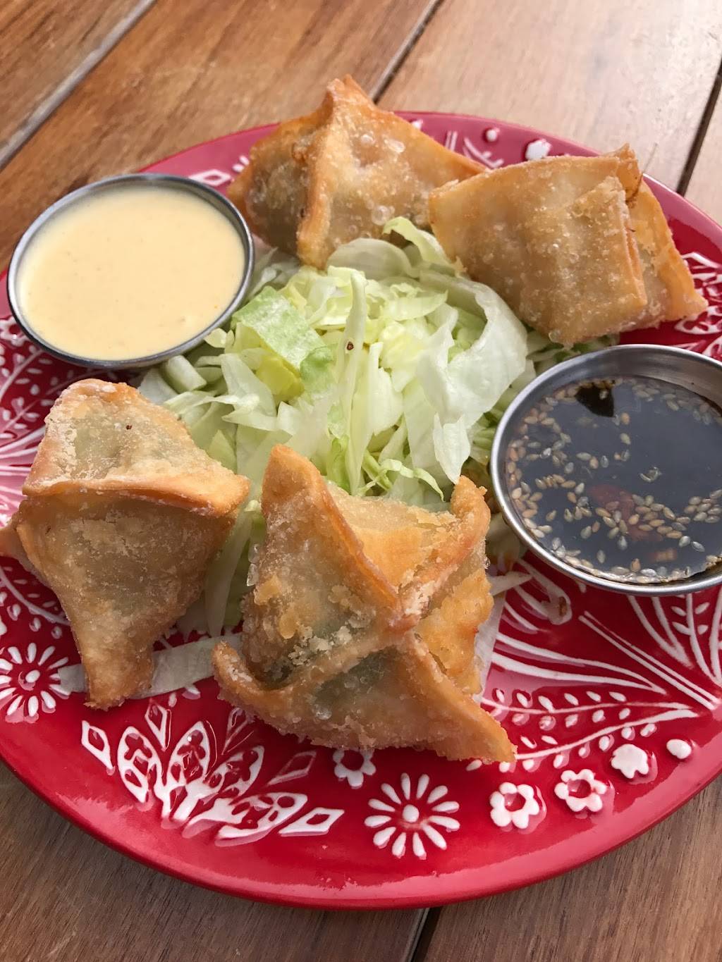 Catch on the Ave | restaurant | 2419 Mt Vernon Ave, Alexandria, VA 22301, USA | 7035661283 OR +1 703-566-1283