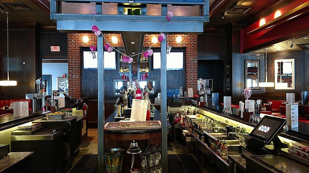 TGI Fridays | restaurant | 620 Scranton Carbondale Hwy, Scranton, PA 18508, USA | 5705585500 OR +1 570-558-5500