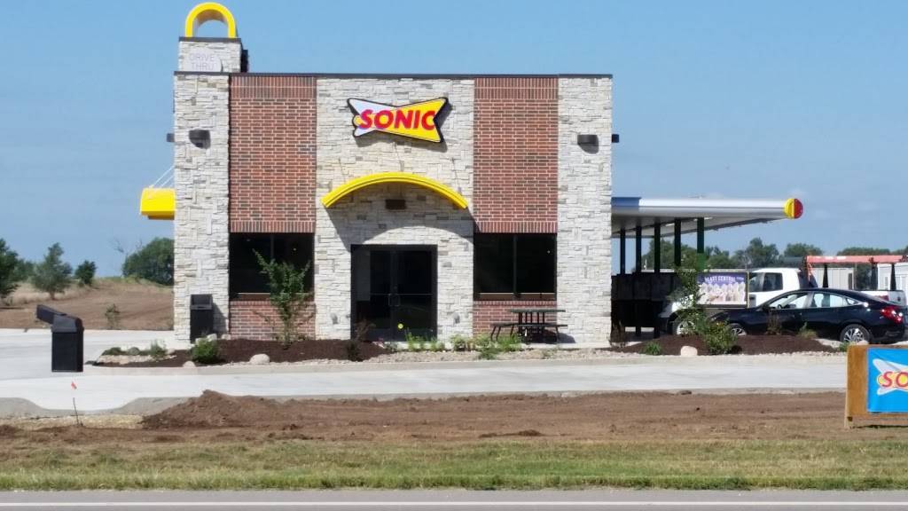 Sonic Drive-In | restaurant | 917 N Broadway Ave, Sterling, KS 67579, USA | 6209044455 OR +1 620-904-4455