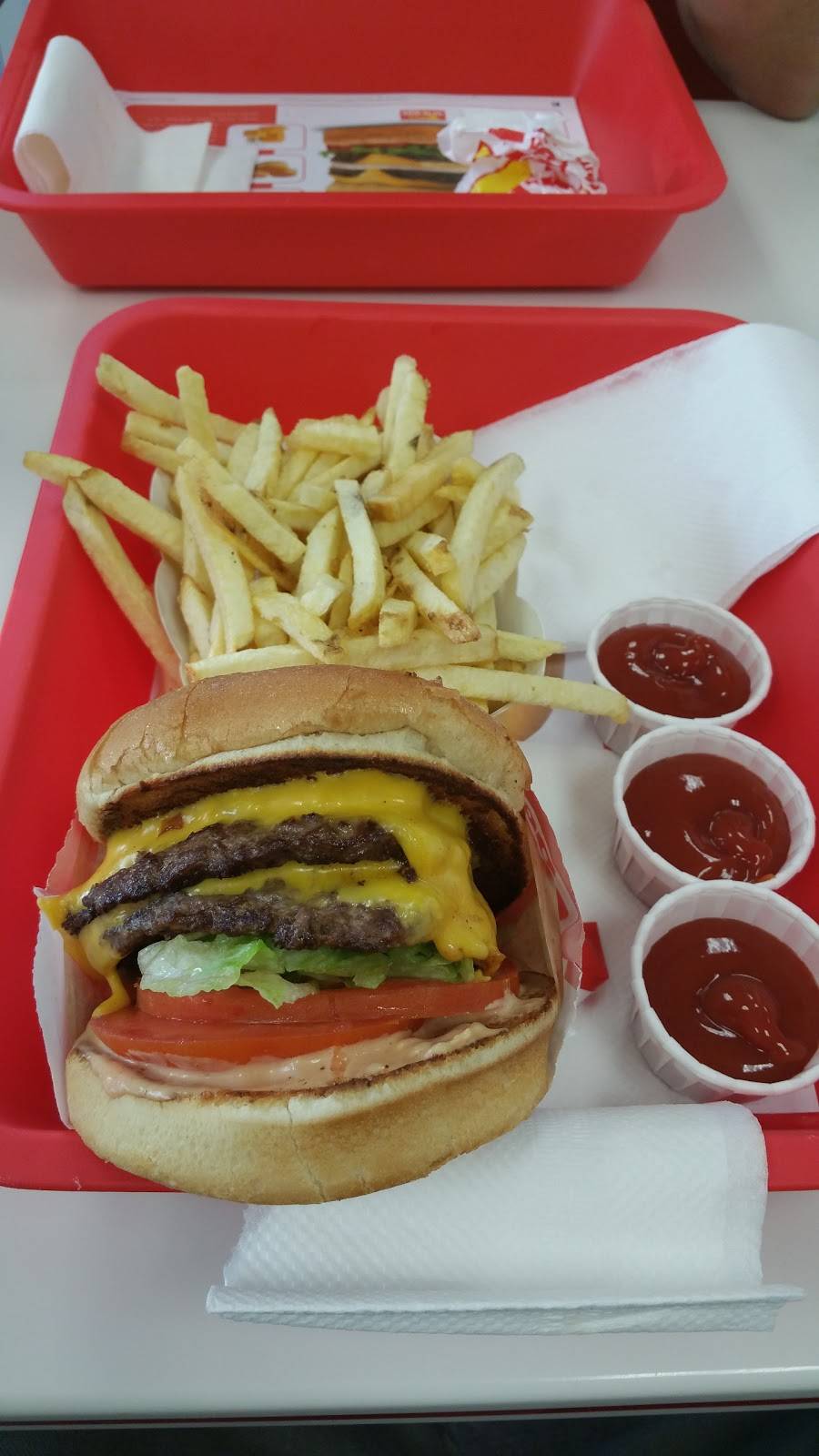 In-N-Out Burger | restaurant | 4310 E Ontario Mills Pkwy., Ontario, CA 91764, USA | 8007861000 OR +1 800-786-1000