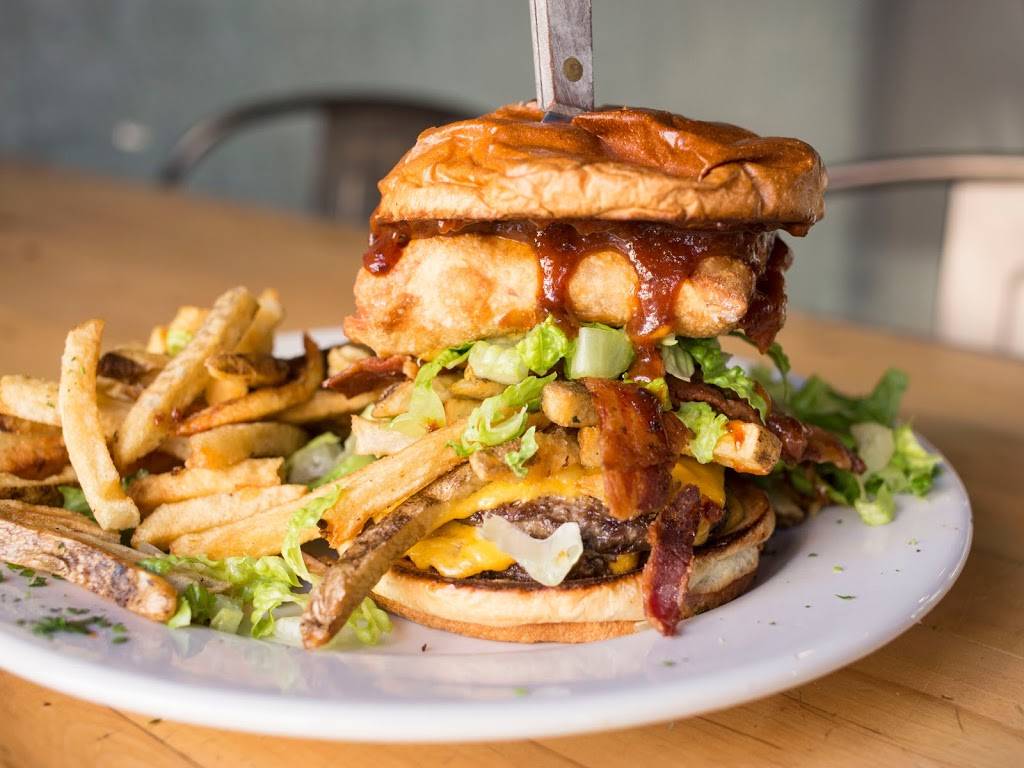 The Warehouse Bar & Pizzeria Chicago | meal delivery | 1419 W Fullerton Ave, Chicago, IL 60614, USA | 7736616454 OR +1 773-661-6454