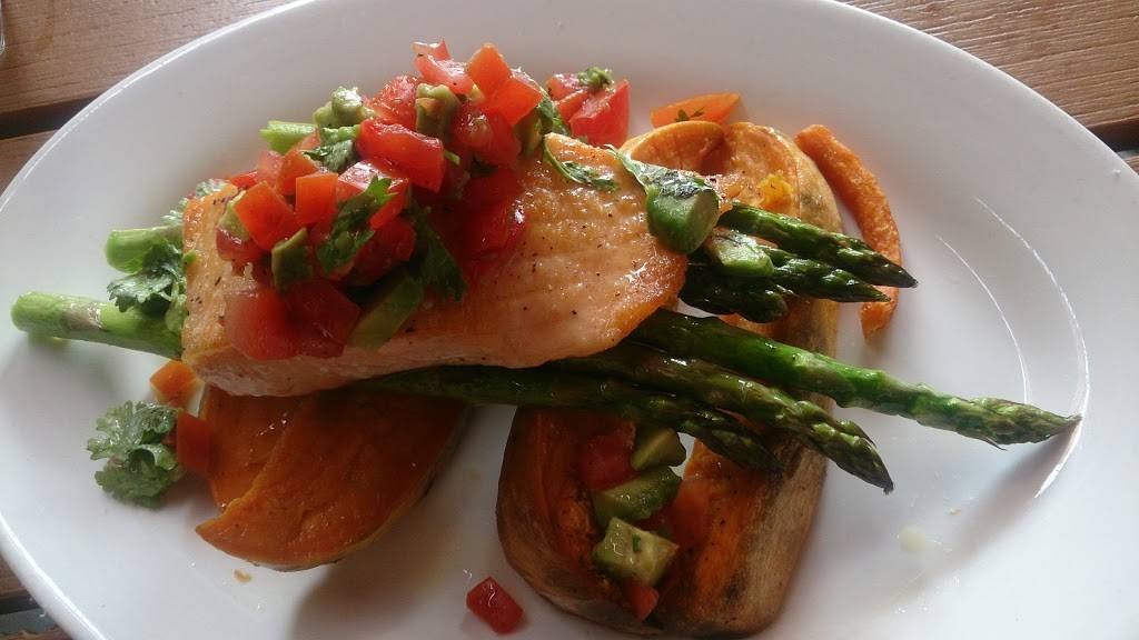 The Albion Hotel | restaurant | 49 Norfolk St, Guelph, ON N1H 4J1, Canada | 5198217125 OR +1 519-821-7125