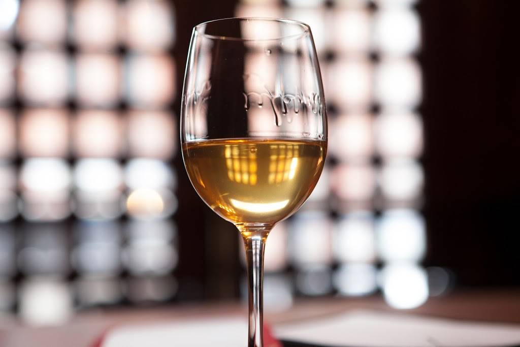 The Richardson | restaurant | 451 Graham Ave, Brooklyn, NY 11222, USA | 7183890839 OR +1 718-389-0839