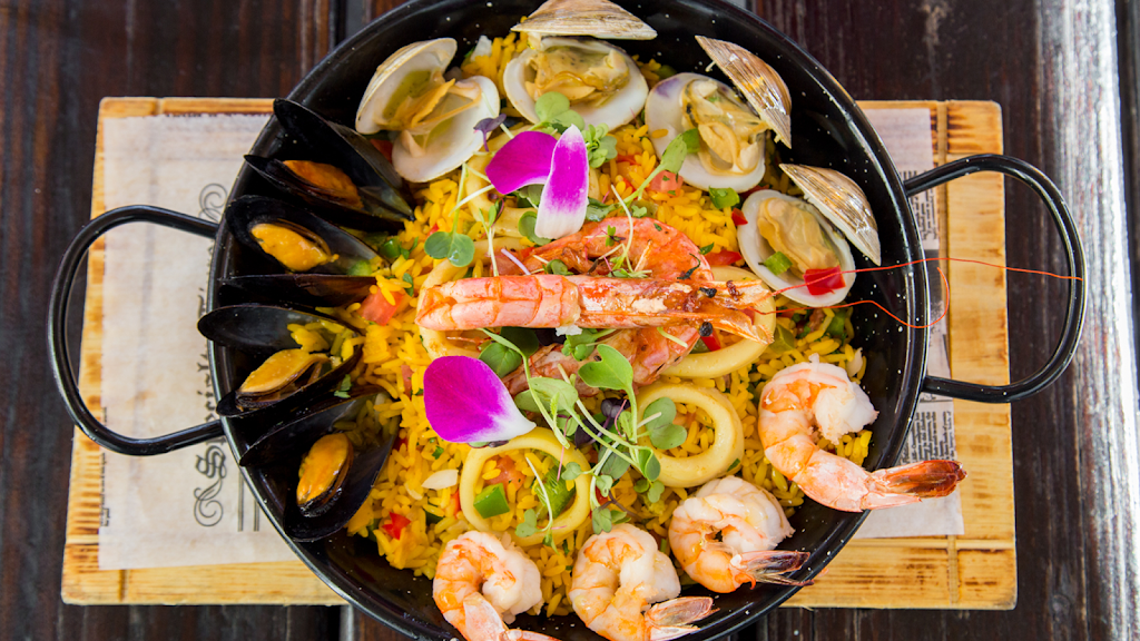 Tequila Chicas | restaurant | 1501 Collins Ave # 112, Miami Beach, FL 33139, USA | 3055317010 OR +1 305-531-7010