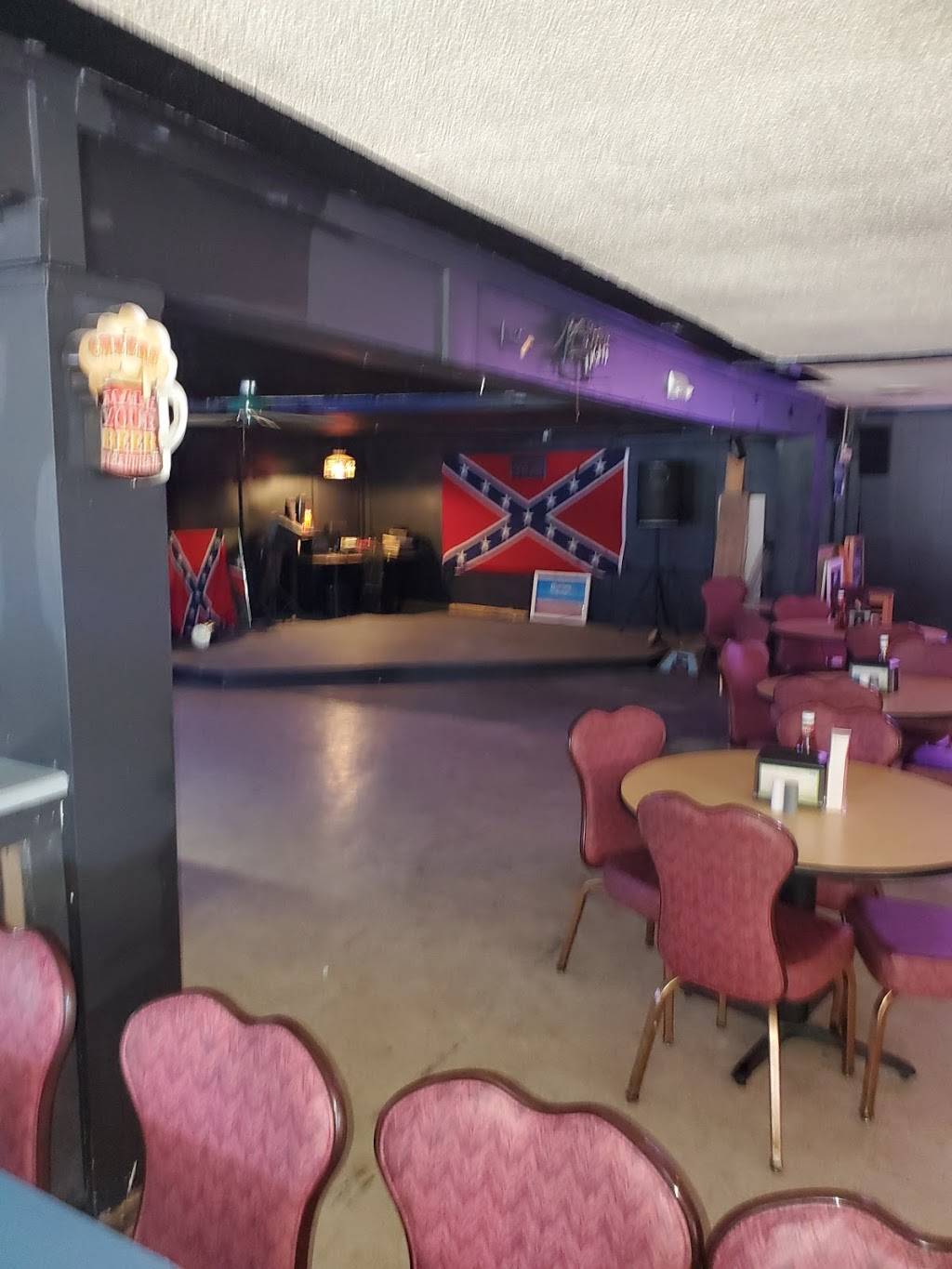 Kellys | restaurant | 1402 N Wall St, Benson, NC 27504, USA | 9197011344 OR +1 919-701-1344