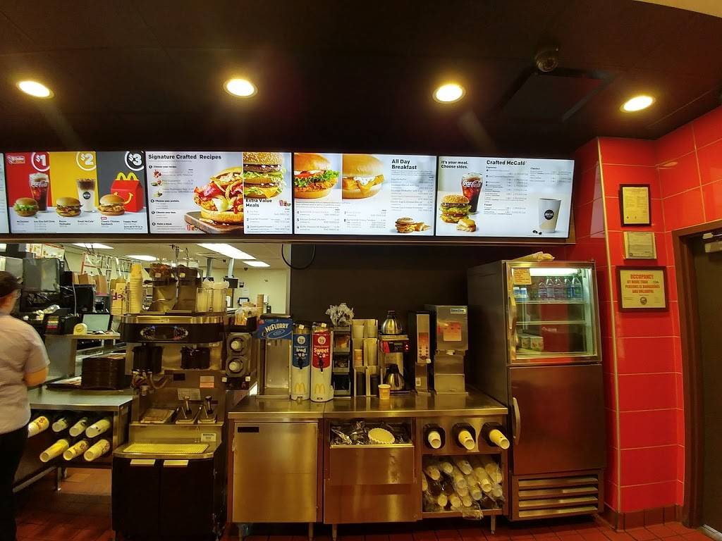 McDonalds | cafe | 3154 W Foster Ave, Chicago, IL 60625, USA | 7735394046 OR +1 773-539-4046