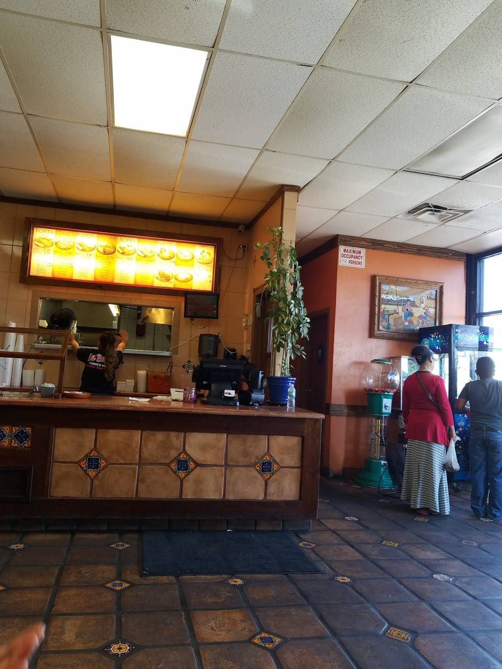 La Barca Famous Tortas | restaurant | 1302 High St, Delano, CA 93215, USA | 6617259500 OR +1 661-725-9500