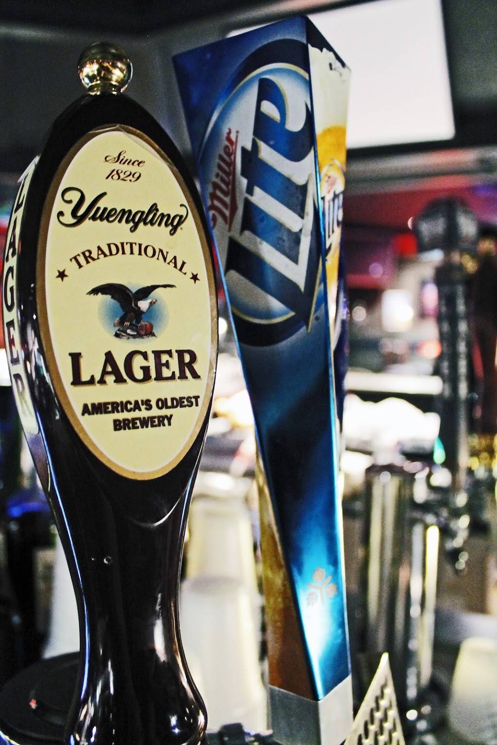 Cruisers Bar & Grill | restaurant | 6625 Dean Memorial Pkwy, Hudson, OH 44236, USA | 3306539191 OR +1 330-653-9191