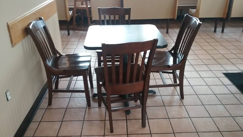 Dairy Queen | restaurant | 4110 Hills and Dales Rd NW, Canton, OH 44708, USA | 3304927747 OR +1 330-492-7747