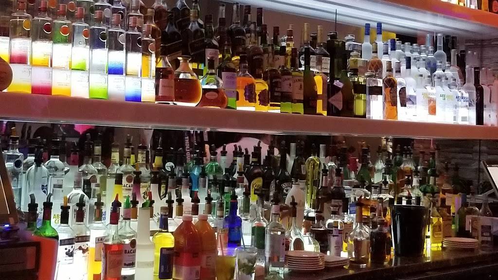 Sizzle Eat Drink Dance | restaurant | 11445 Pulaski Hwy, White Marsh, MD 21162, USA | 4106302888 OR +1 410-630-2888