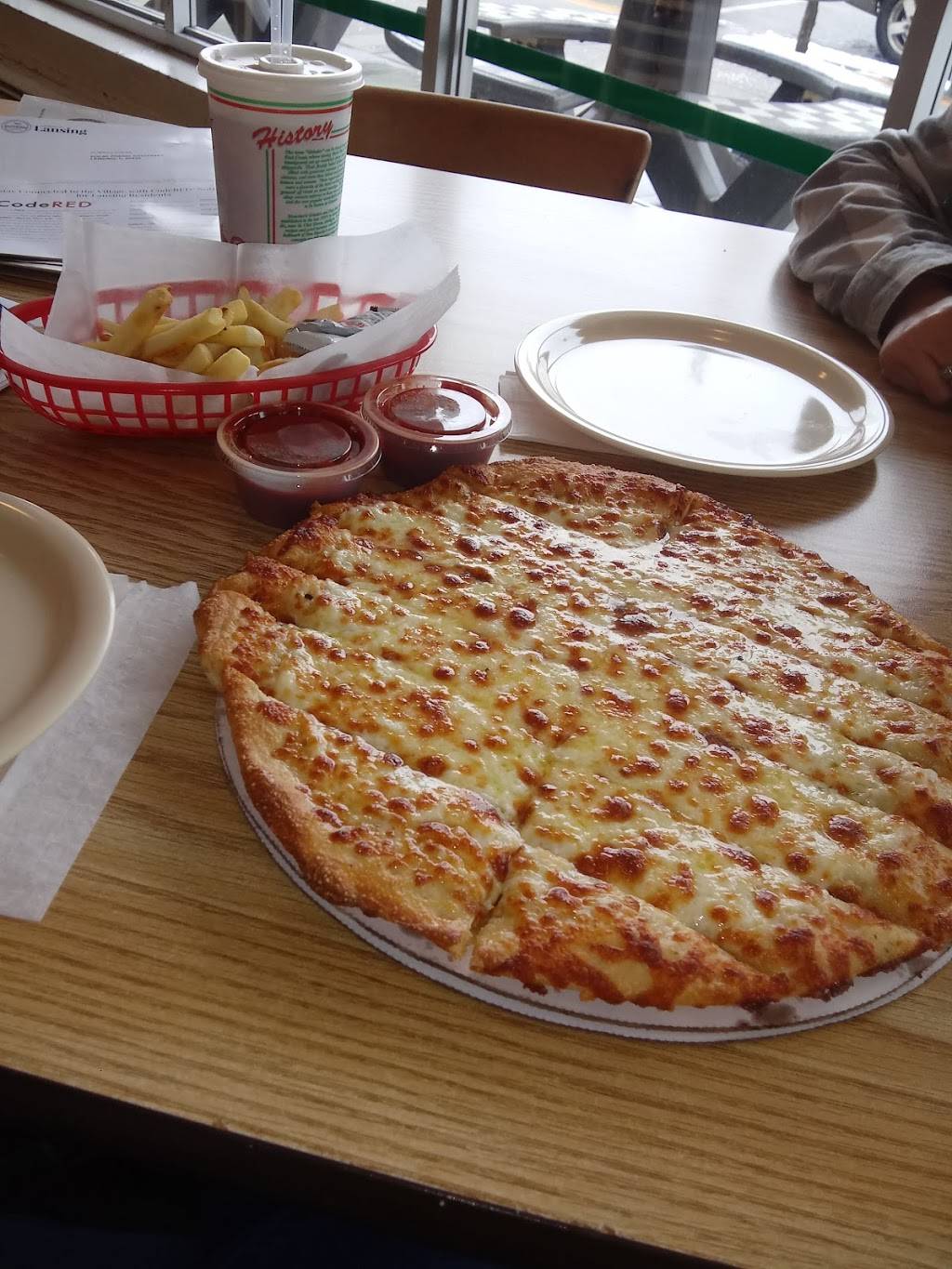 Mancinos Pizza & Grinders | restaurant | 3300 Ridge Rd, Lansing, IL 60438, USA | 7084746337 OR +1 708-474-6337