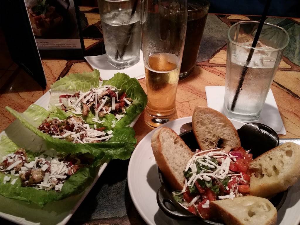 Carrabbas Italian Grill | restaurant | 14043 W Bell Rd, Surprise, AZ 85374, USA | 6232143299 OR +1 623-214-3299