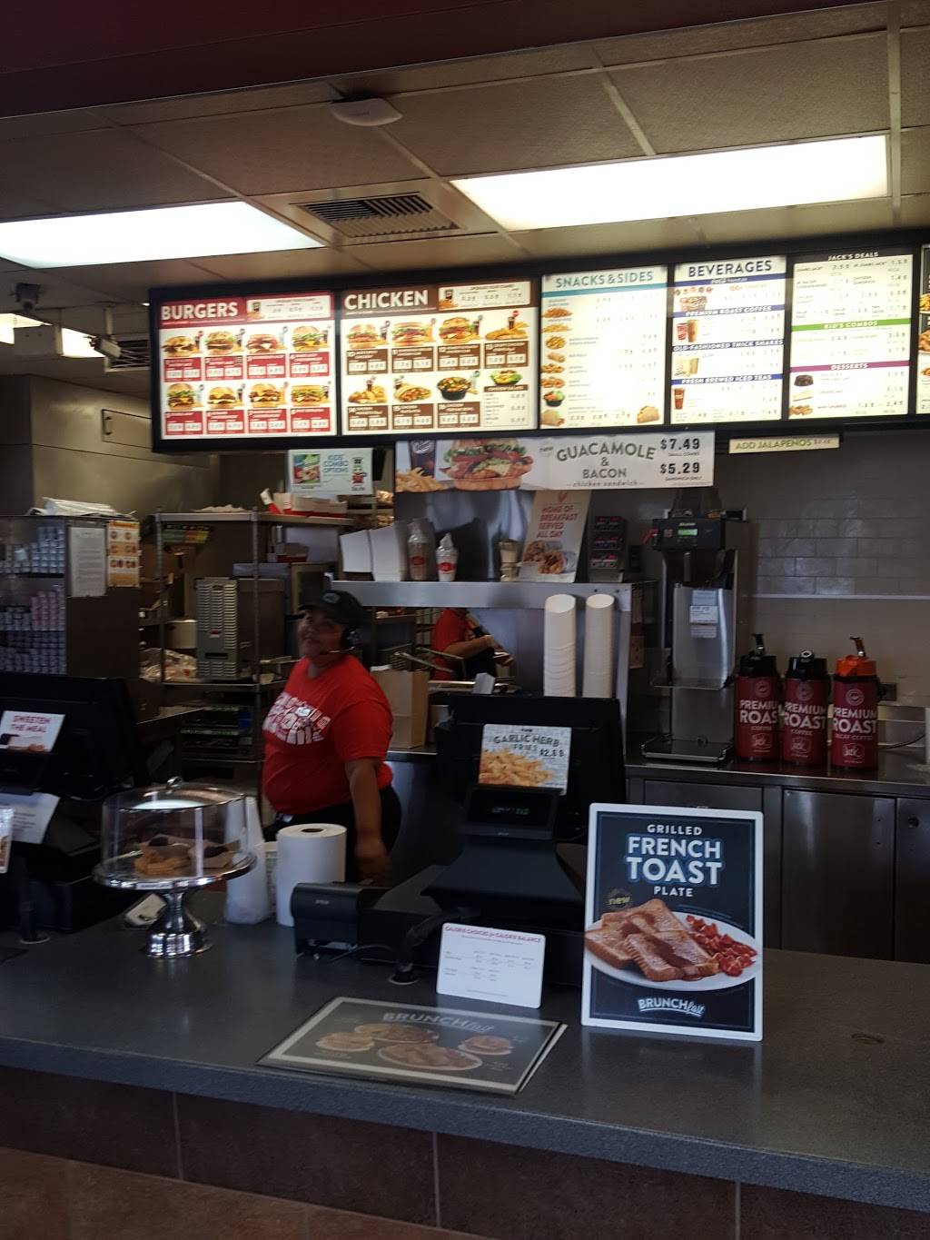 Jack in the Box | restaurant | 19090 Brookhurst St, Huntington Beach, CA 92646, USA | 7149637772 OR +1 714-963-7772