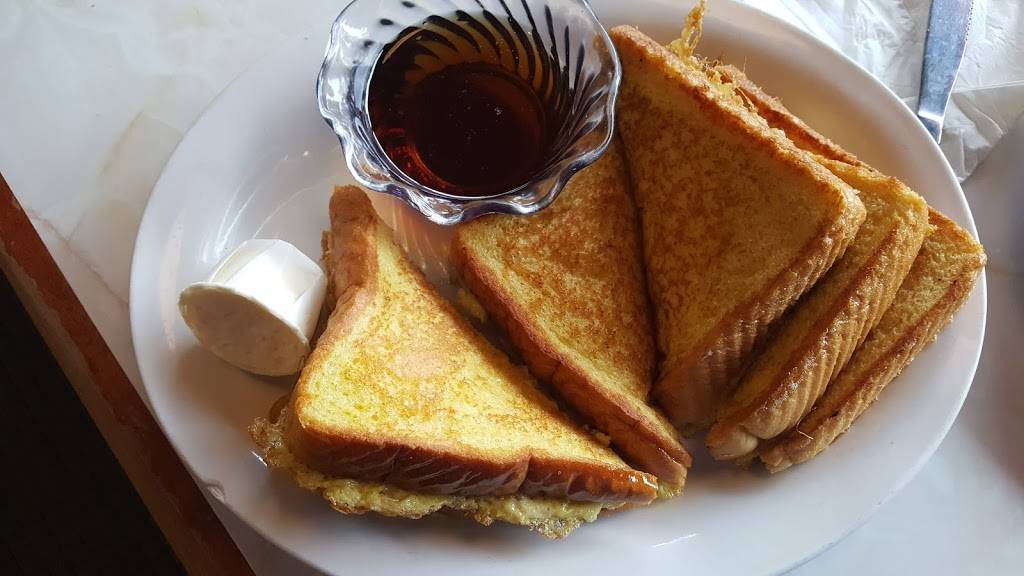 Ma Fischers | restaurant | 2214 N Farwell Ave, Milwaukee, WI 53202, USA | 4142717424 OR +1 414-271-7424