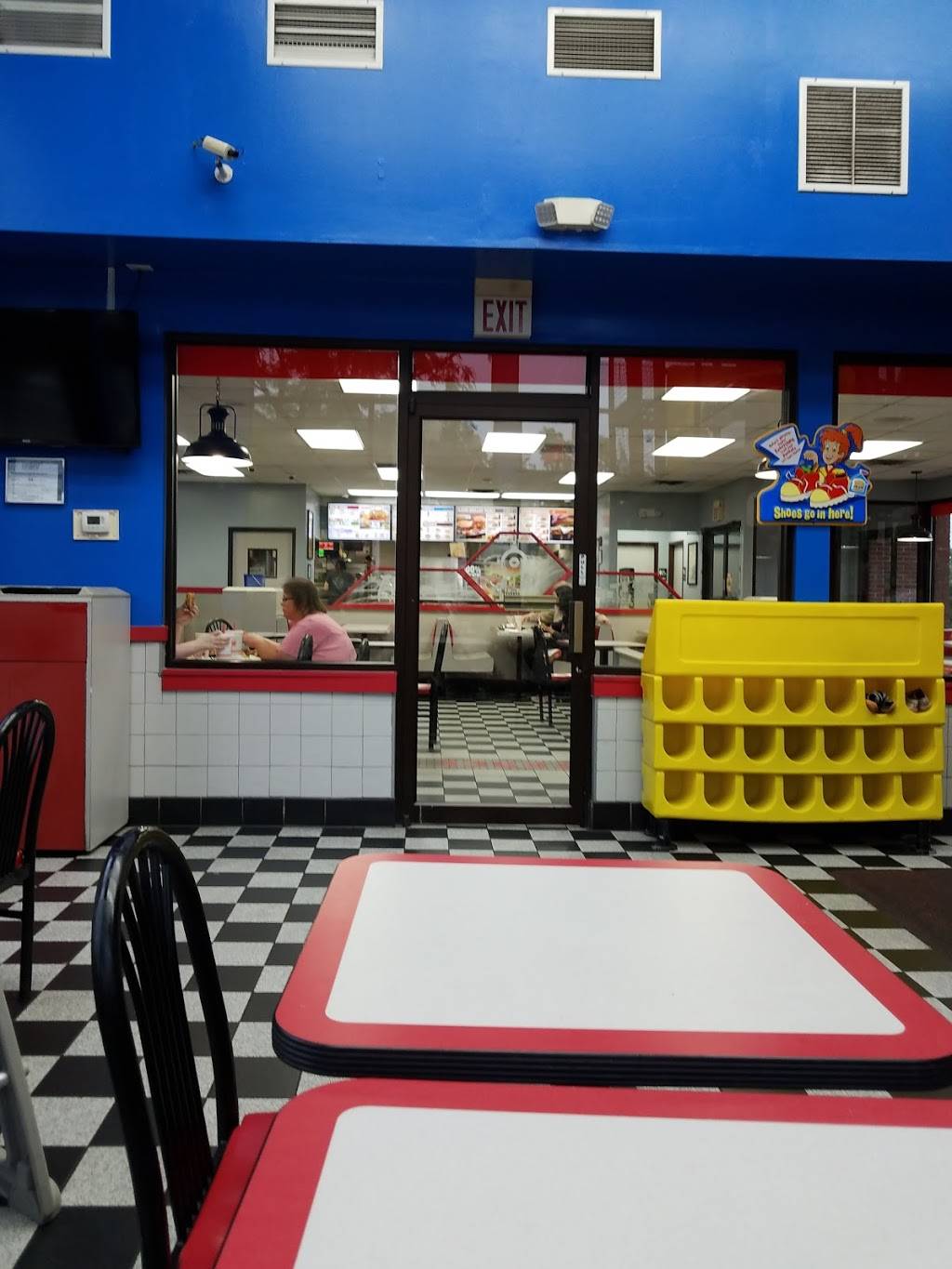 Burger King | restaurant | 11325 S Saginaw St, Grand Blanc, MI 48439, USA | 8102021355 OR +1 810-202-1355