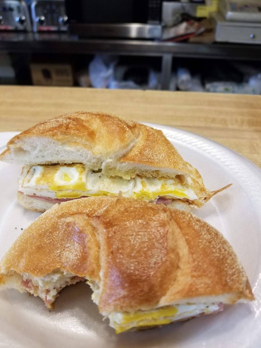 Bills Gyro Souvalki | restaurant | 1607 Boardwalk, Atlantic City, NJ 08401, USA | 6093472466 OR +1 609-347-2466