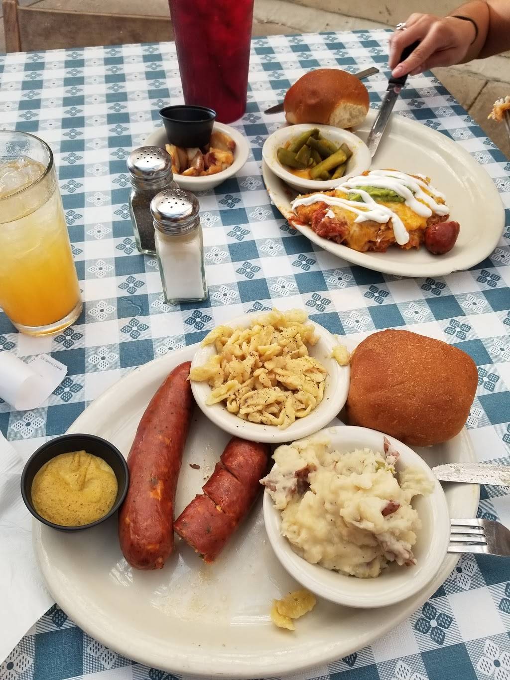 The Auslander | restaurant | 323 E Main St, Fredericksburg, TX 78624, USA | 8309977714 OR +1 830-997-7714