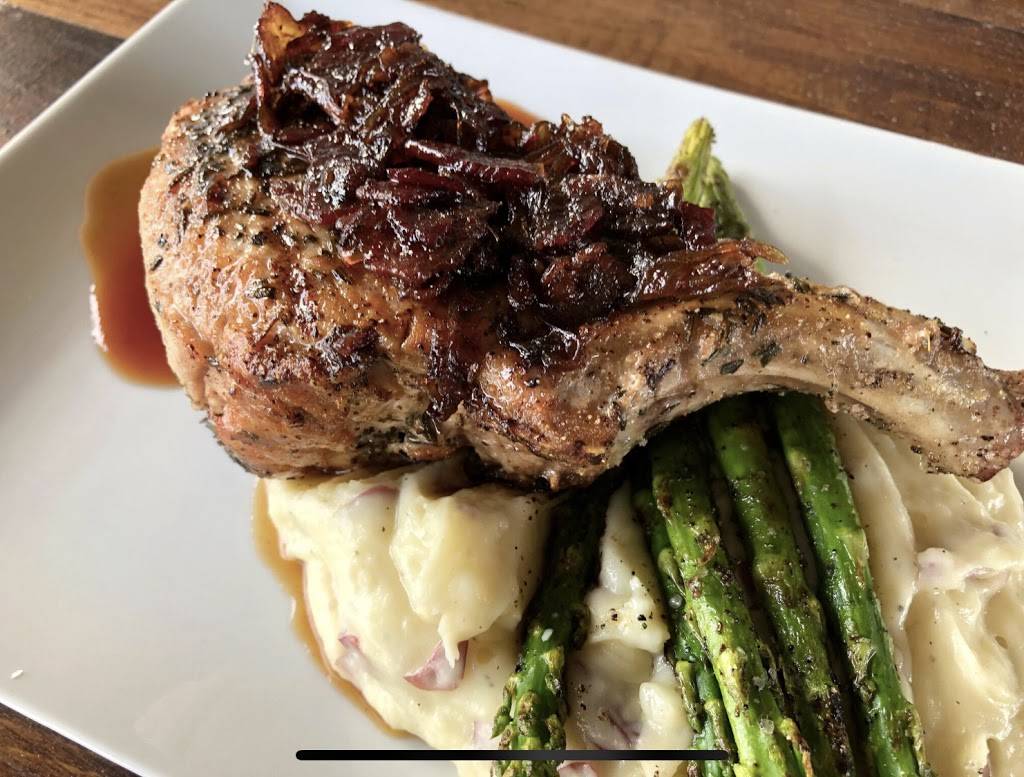 The Grill at Pinnacle Hills | restaurant | 5001 W Pauline Whitaker Pkwy Suite 100, Rogers, AR 72758, USA | 4798996580 OR +1 479-899-6580