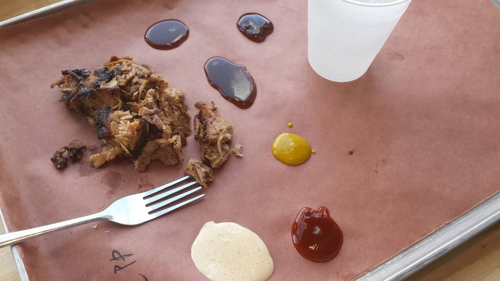 Sugarfire Smoke House | restaurant | 512 W Front St, Washington, MO 63090, USA | 6364325550 OR +1 636-432-5550