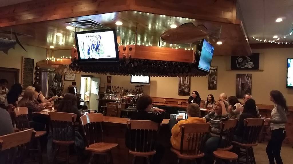 Rivertowne Pour House | restaurant | 312 Center Rd, Monroeville, PA 15146, USA | 4123728199 OR +1 412-372-8199